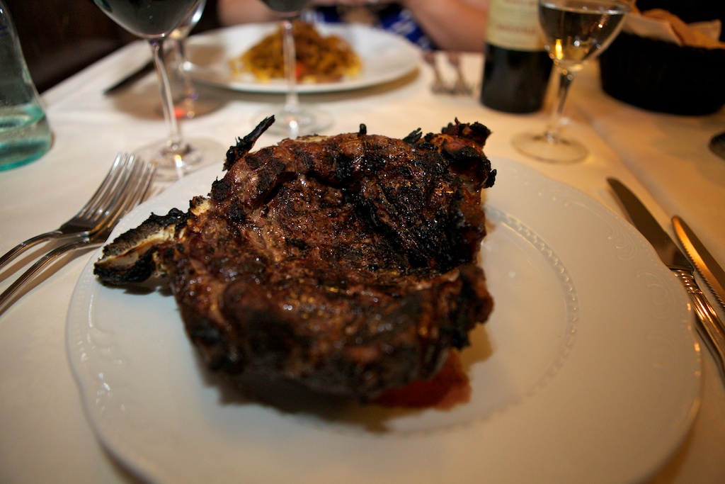 1kg T-Bone steak in Florence
