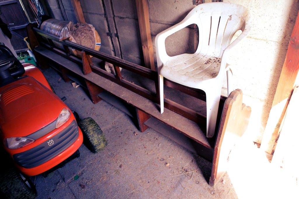 english-wedding-pew