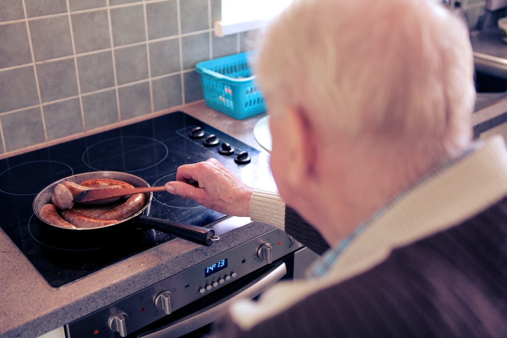 grandad-cooking-sausages