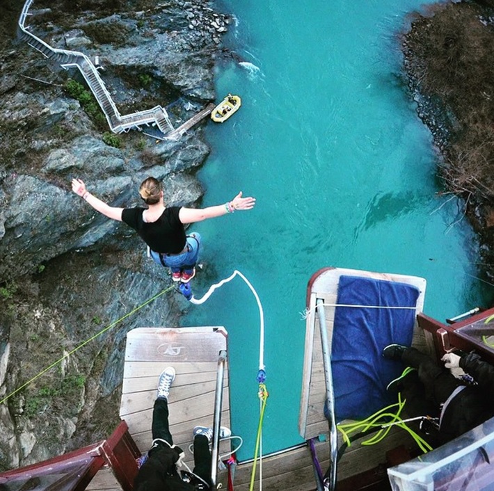 Kawarau River Queenstown bungy jump queenstown aj hackett